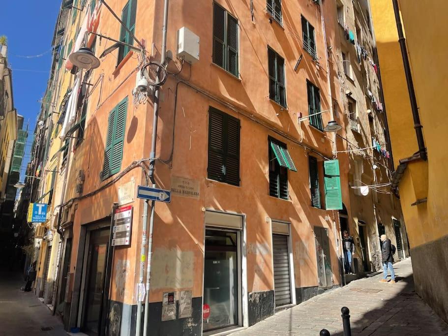 Appartamento Travi E Grigio Studio Maddalena - Genovainrelax Esterno foto