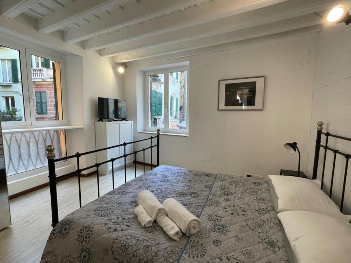 Appartamento Travi E Grigio Studio Maddalena - Genovainrelax Esterno foto